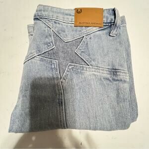 Austin Landing Mid Rise Flare Jeans Size 9 Size 29